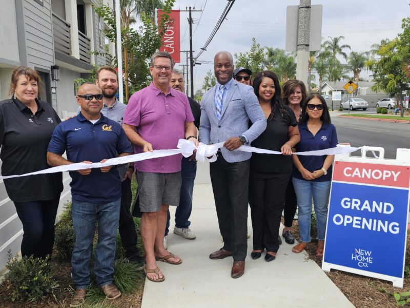 D’Andre Lampkin joins Landsea Homes team to cut the ribbon at Canopy grand opening in Ontario.