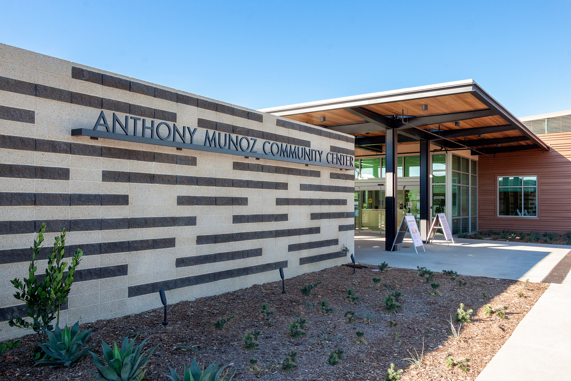 Anthony Muñoz Community Center (Ontario, CA)